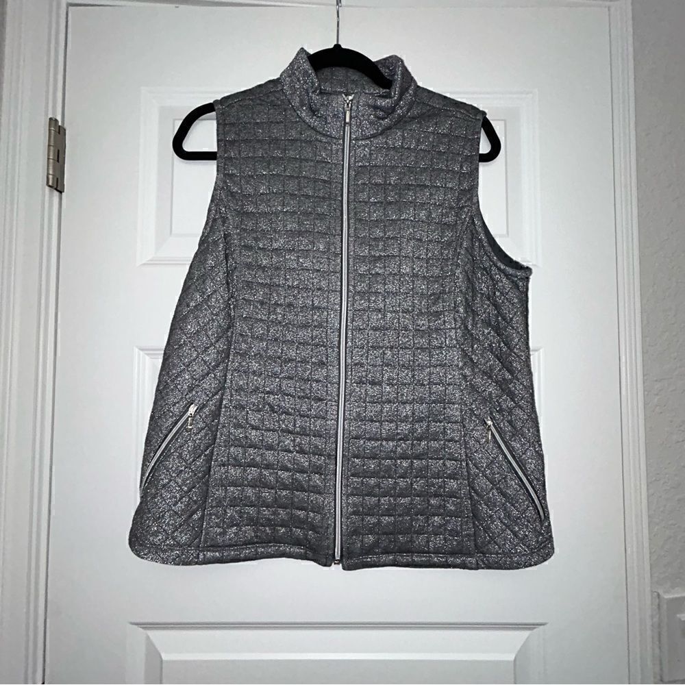 Chico’s Zenergy Quilted Zipper Front Sleeveless Vest Chicos